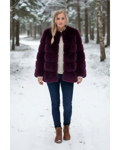 Pels jakke i fake fur med hætte i Bordo