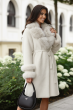 Dame Frakke model Christal med pels i Off White